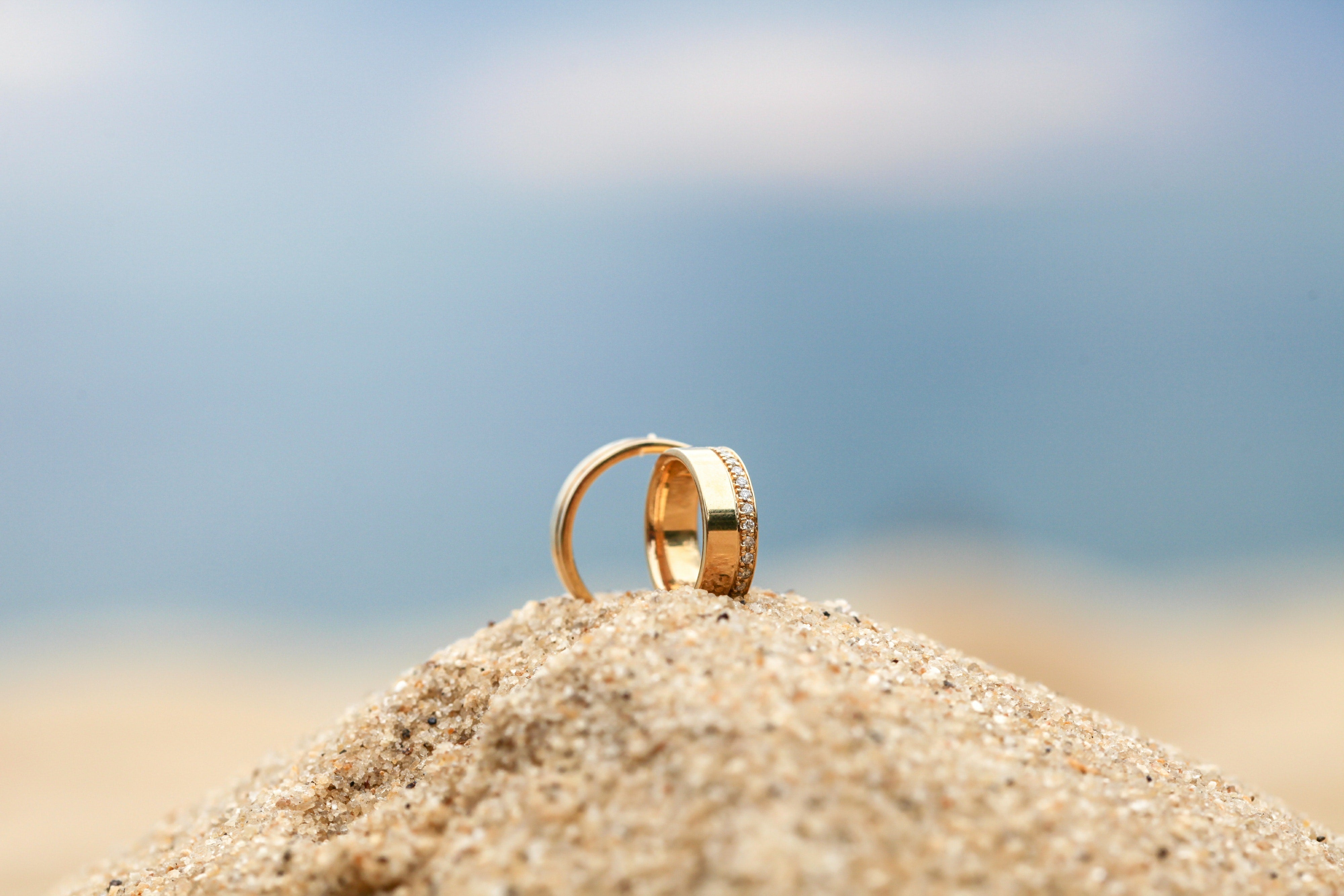 Read article: Summer Sparkle: Cleaning and Checking Your Jewelry after the Beach or Pool